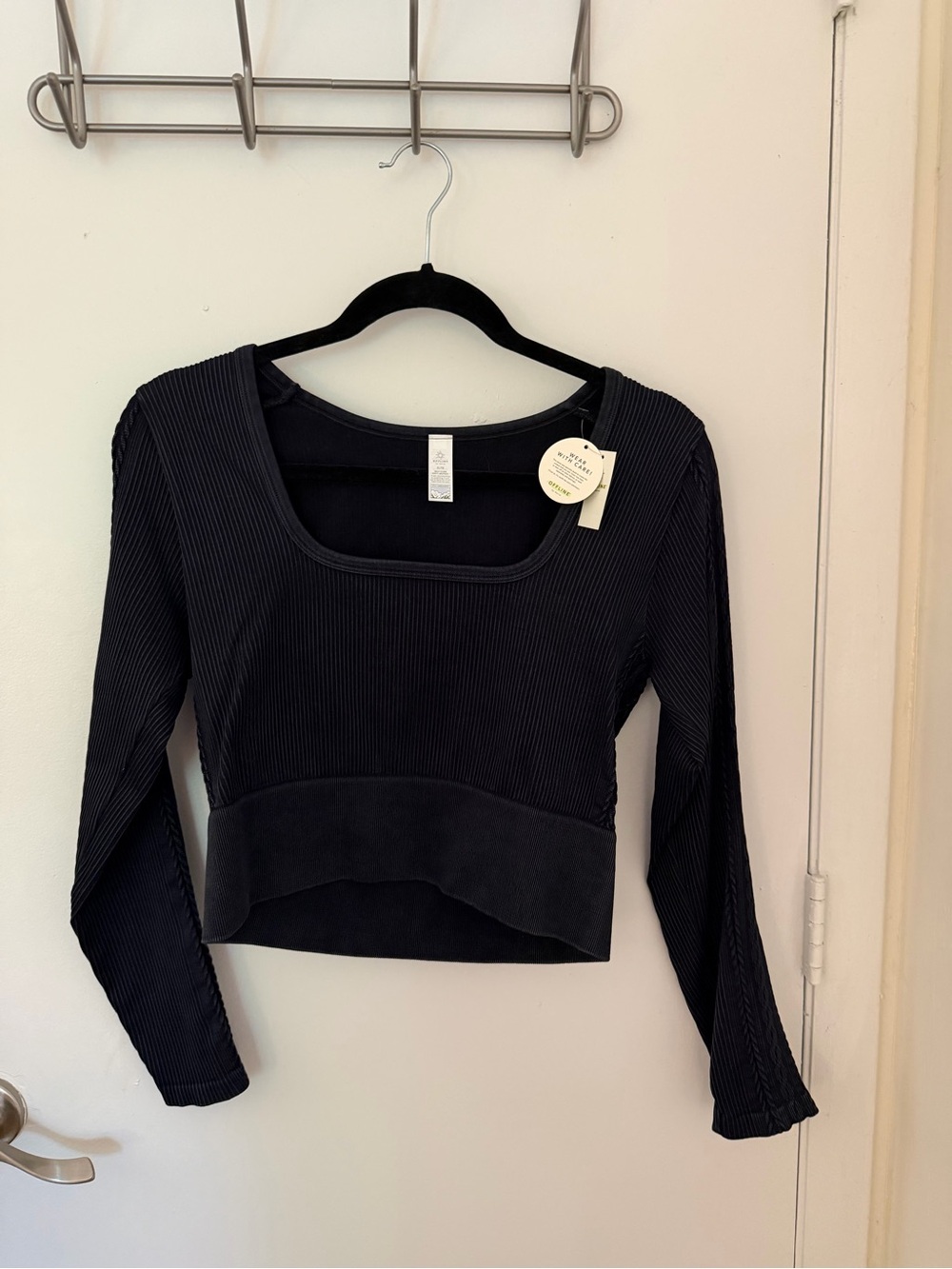 Ribbed Square-Neck Long Sleeve Crop Top in Black